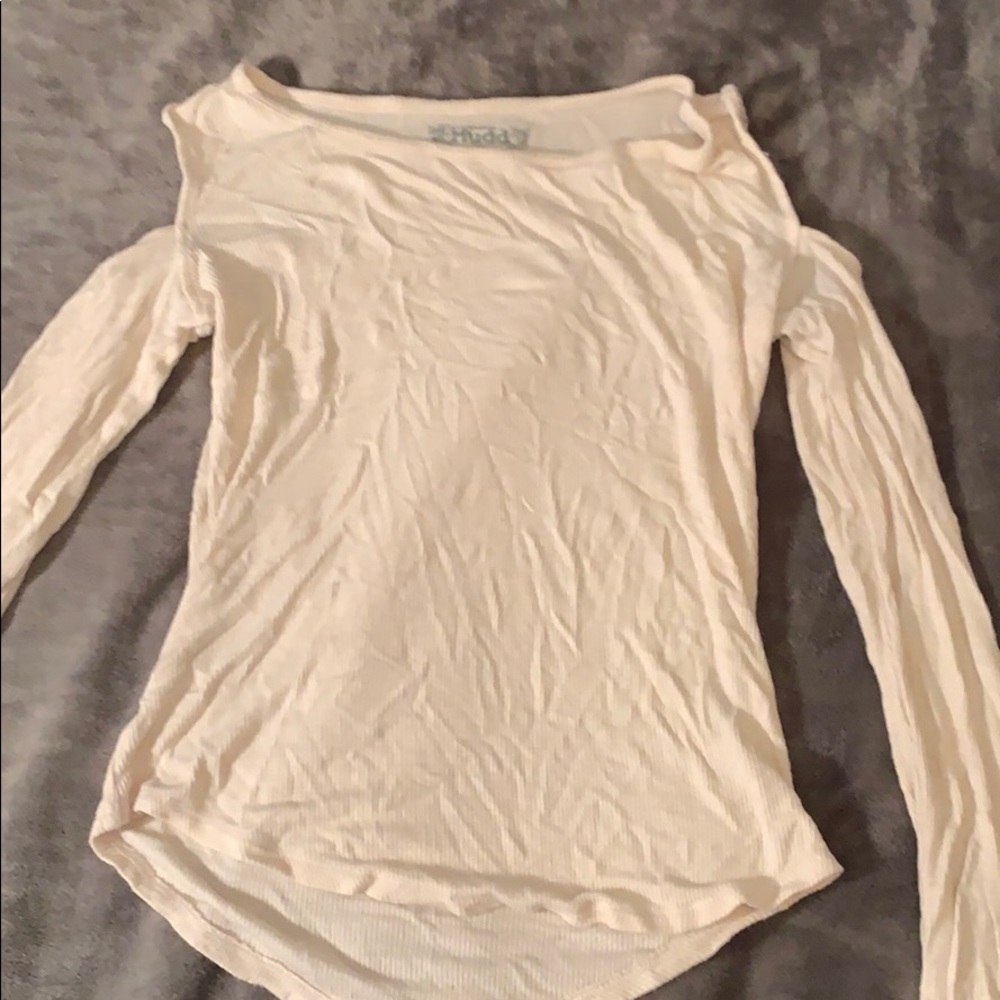 shoulder cut long sleeve